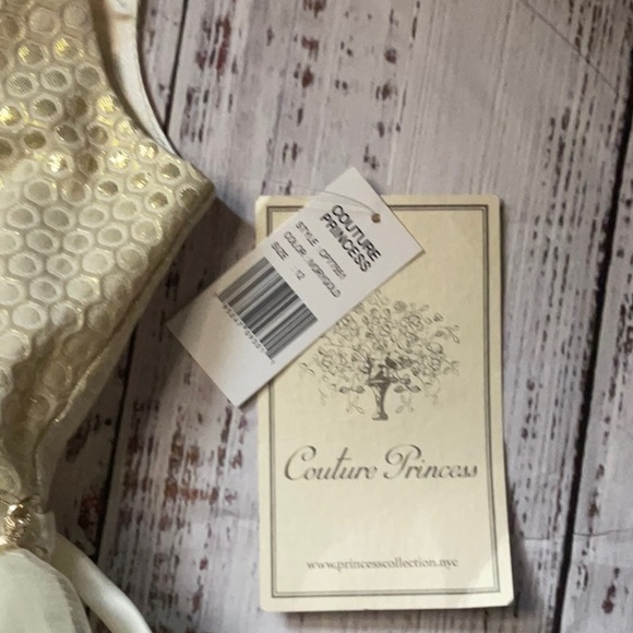 Elegant Cream Tulle Dress size 12 - Picture 2 of 10